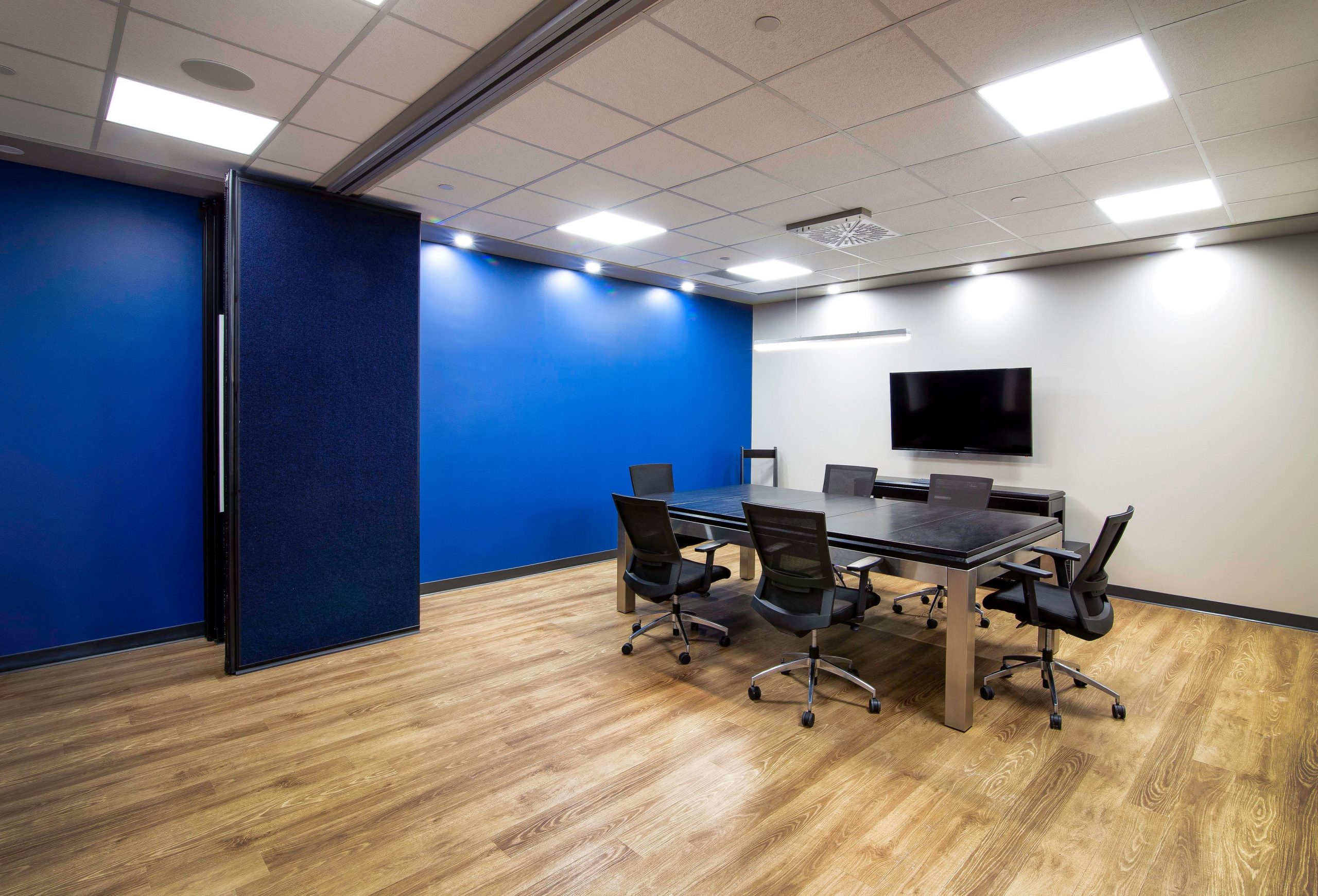 Aménagement intérieur des bureaux de l'entreprise Ventilation MFC à Montréal