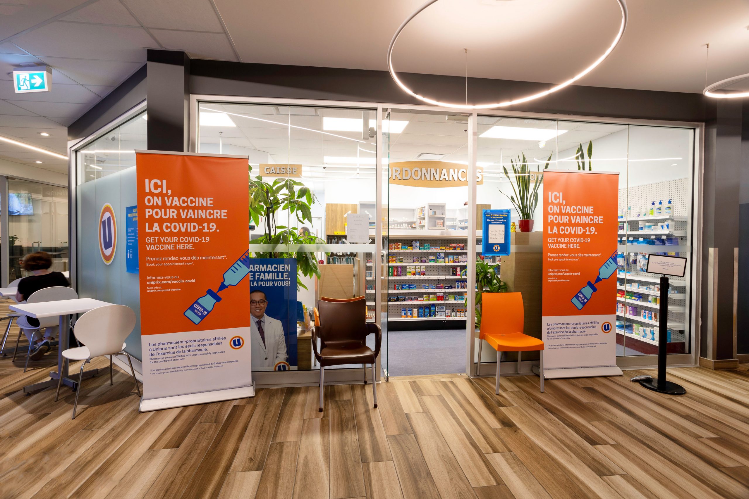 Rénovation de la pharmacie Jimmy Pham à Laval