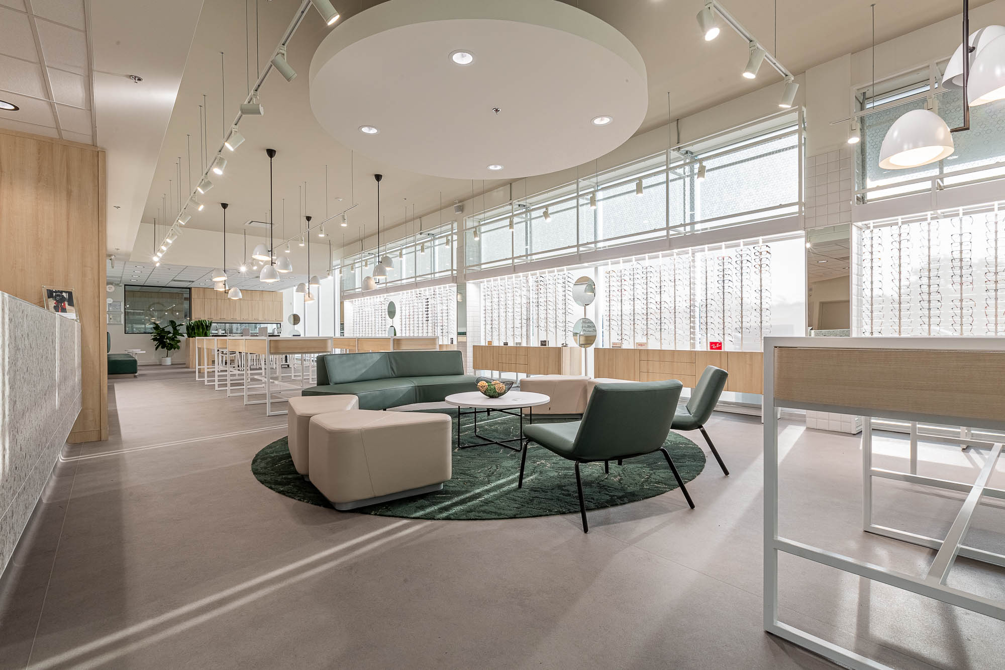 Aménagement intérieur d'un centre d'optométrie à St-Eustache